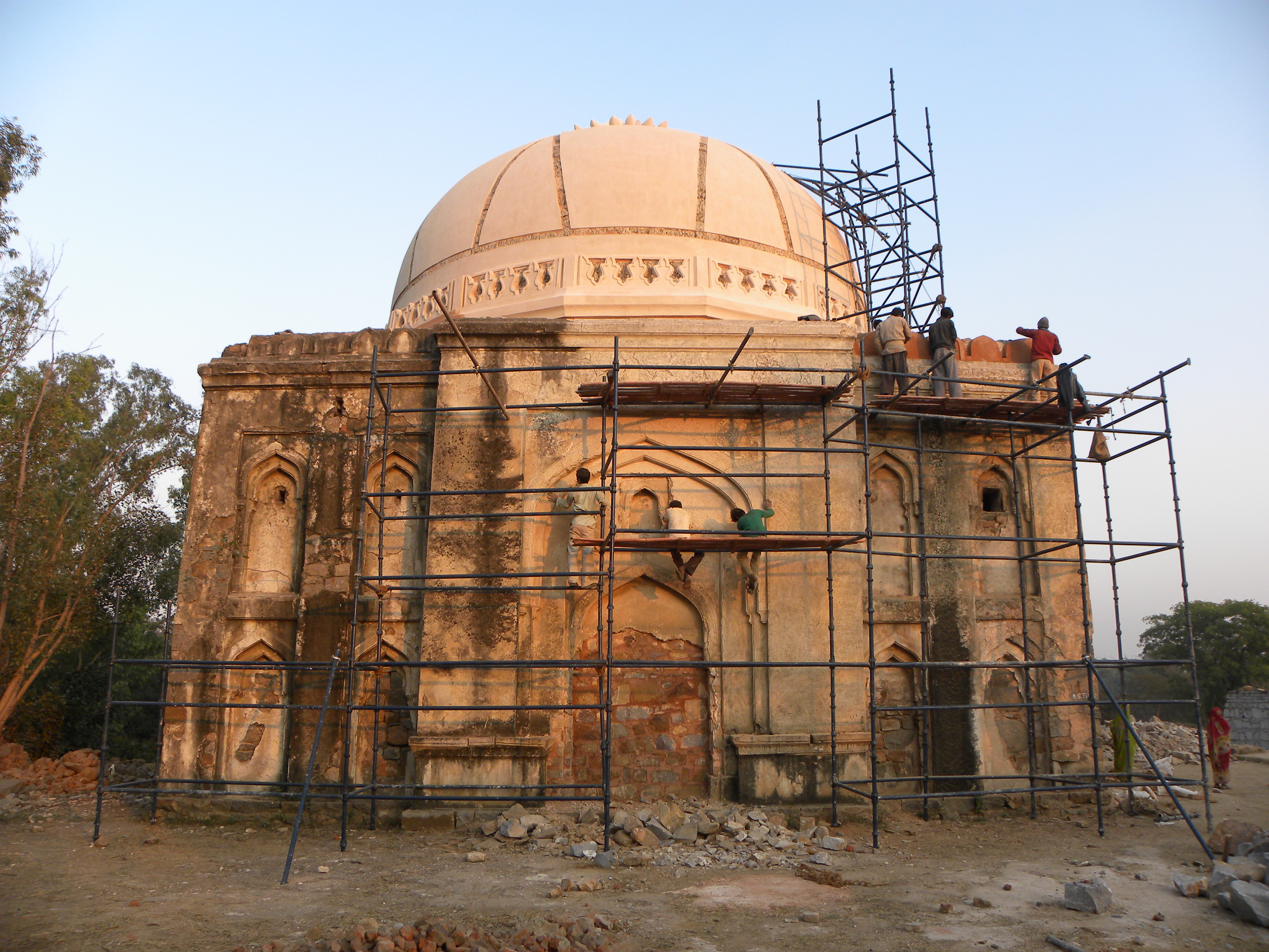 Bara Lao Ka Gumbad